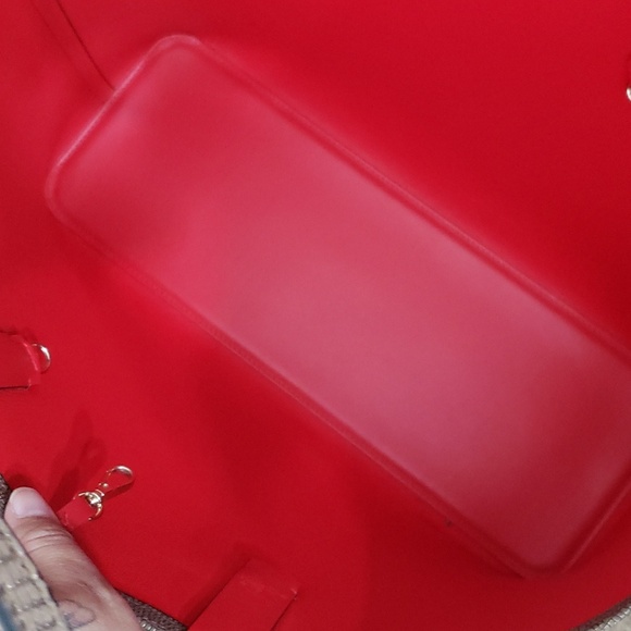 Authentic Christian Louboutin Cabata Purse - Picture 6 of 11